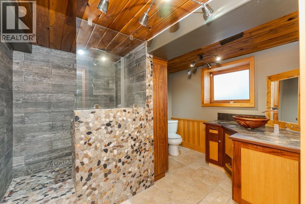 794 Winnipeg Street Property Photo 30