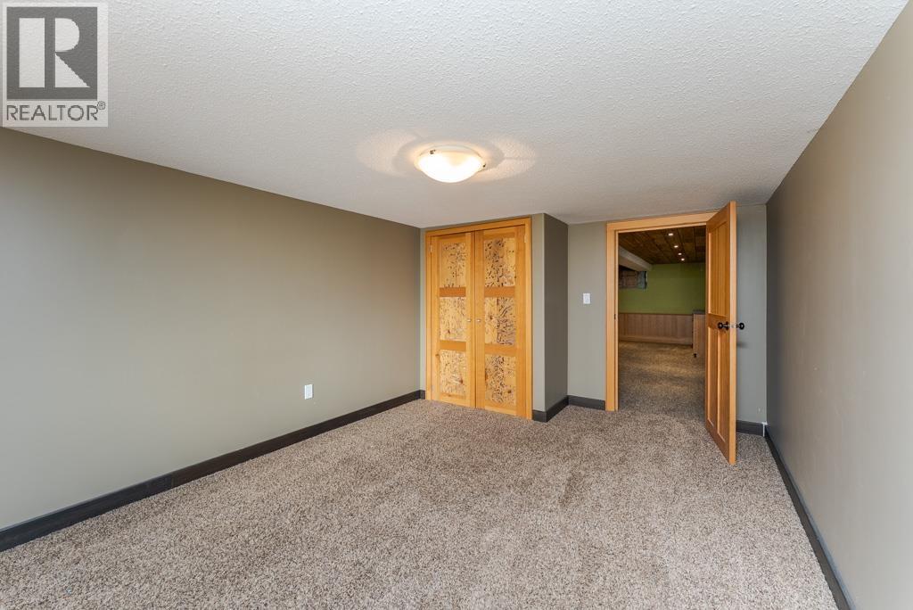 794 Winnipeg Street Property Photo 33