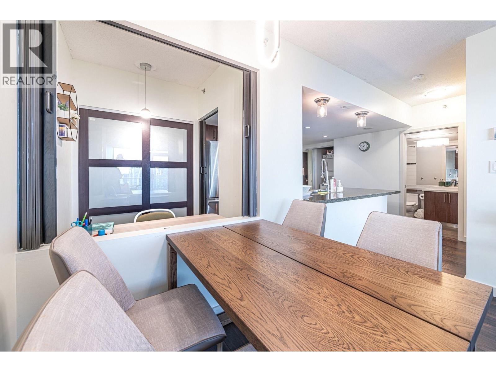 2209 58 Keefer Place Property Photo 14