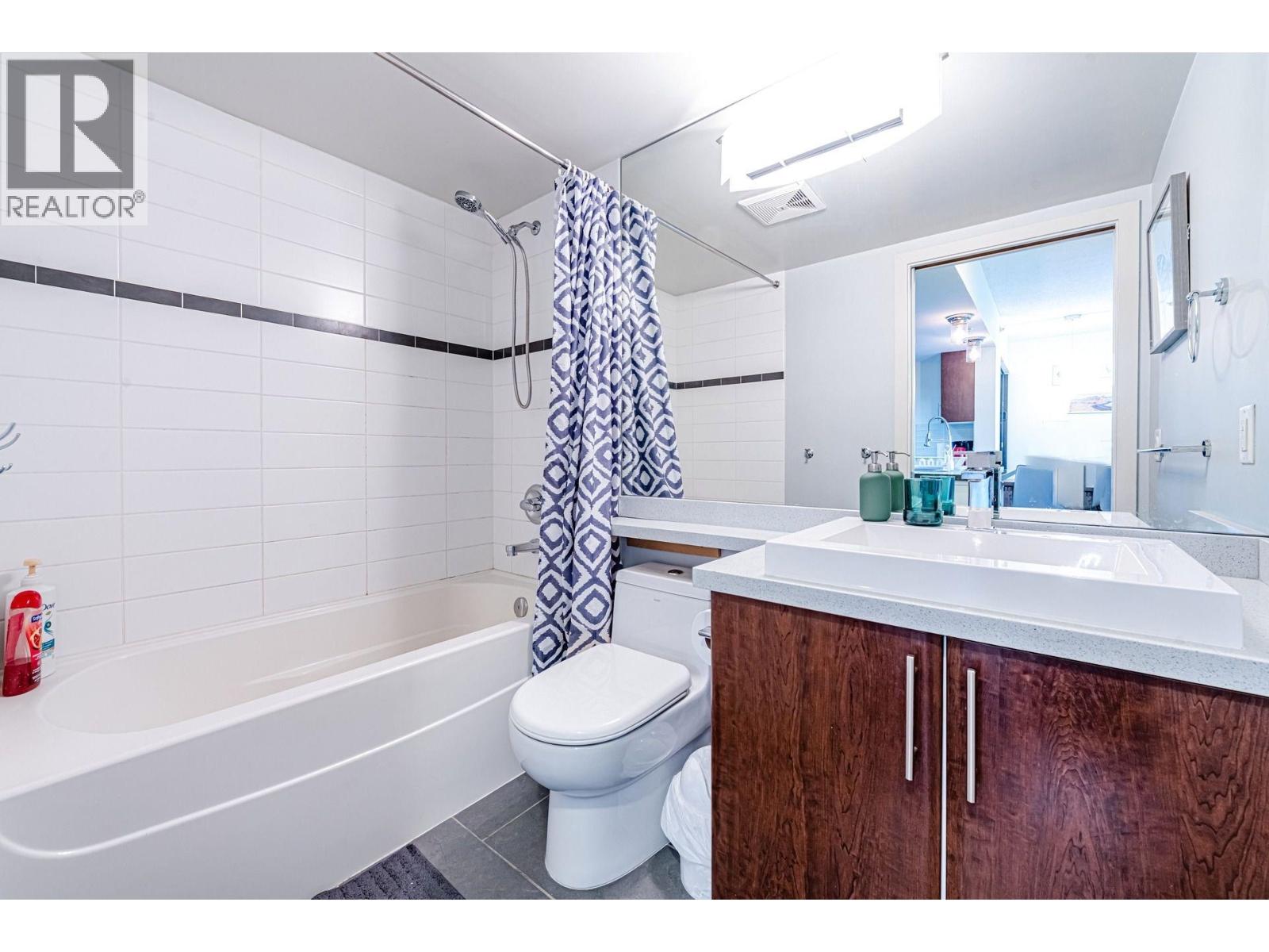 2209 58 Keefer Place Property Photo 18
