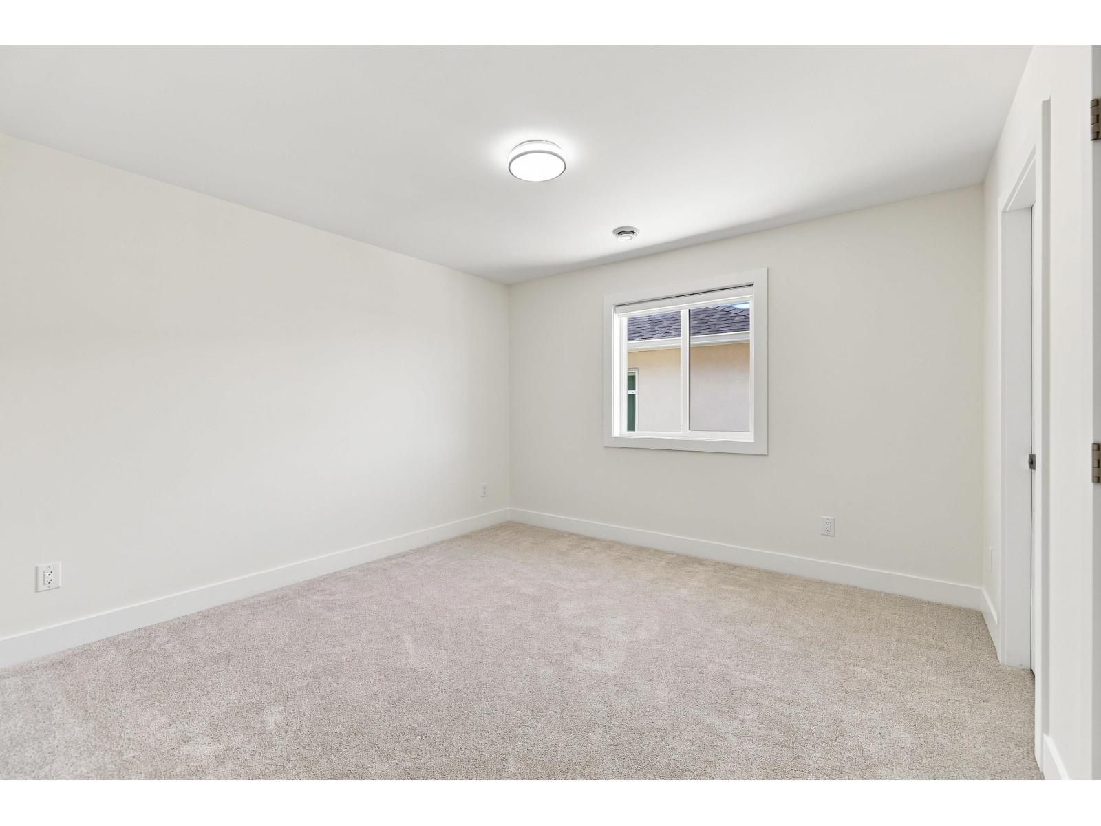 15671 82 Avenue Property Photo 13