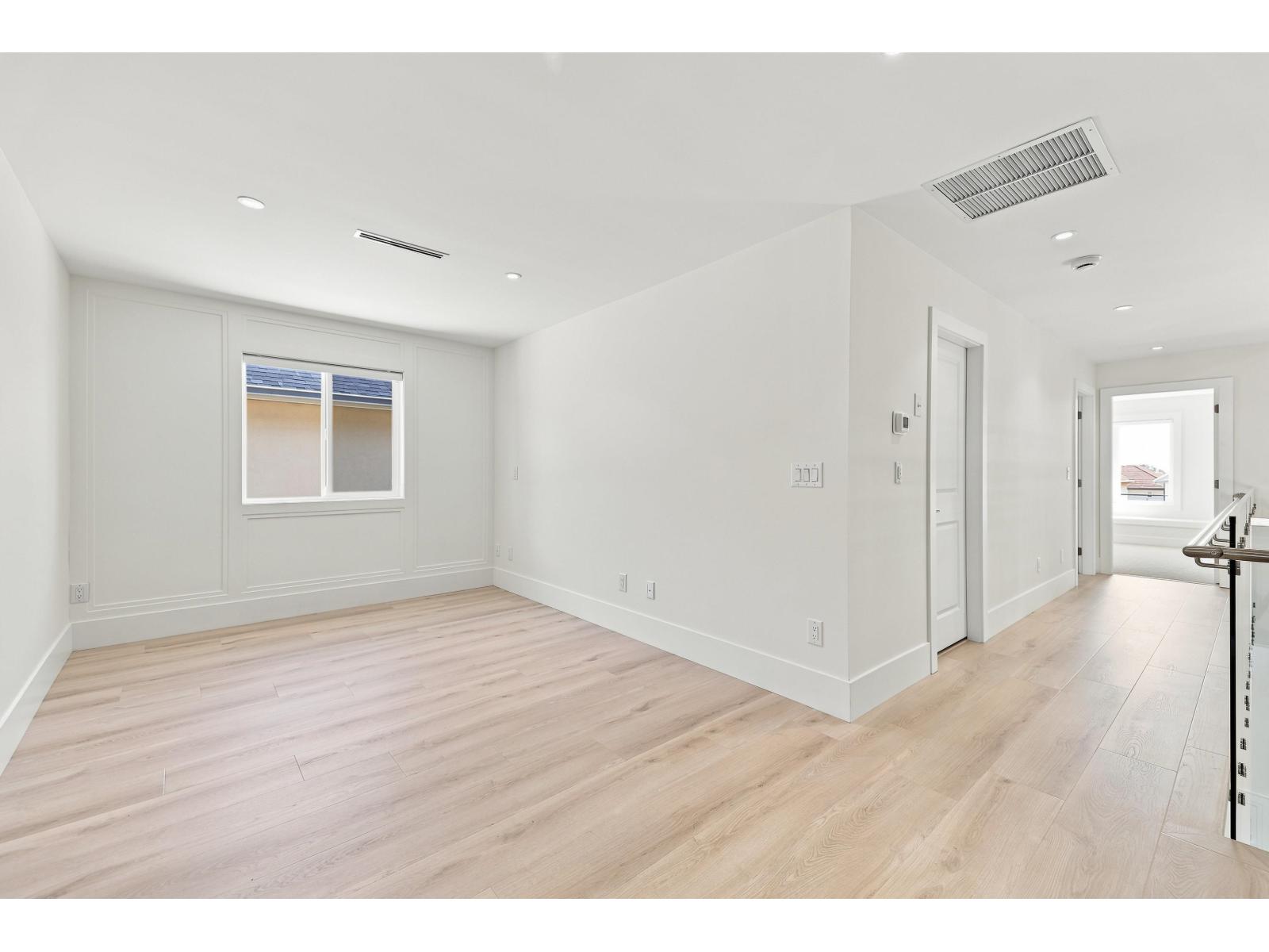 15671 82 Avenue Property Photo 14