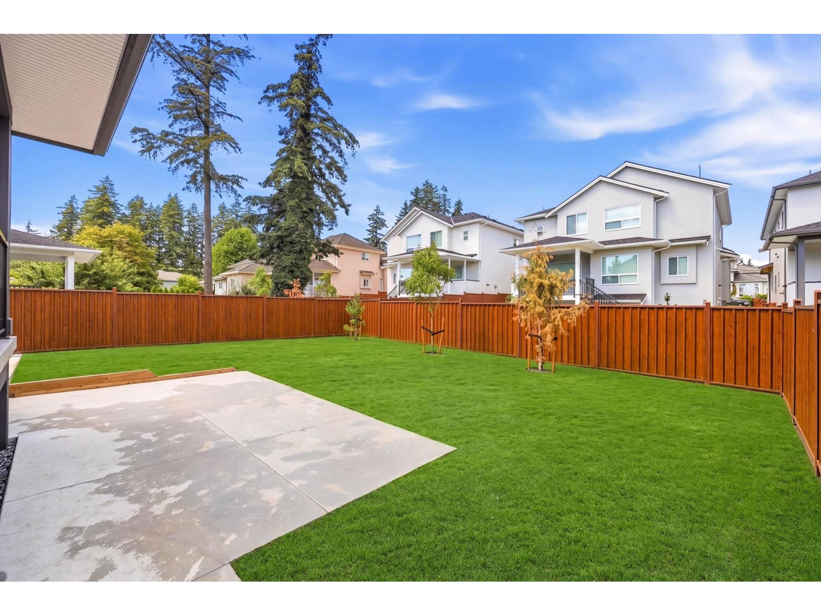 15671 82 Avenue Property Photo 32