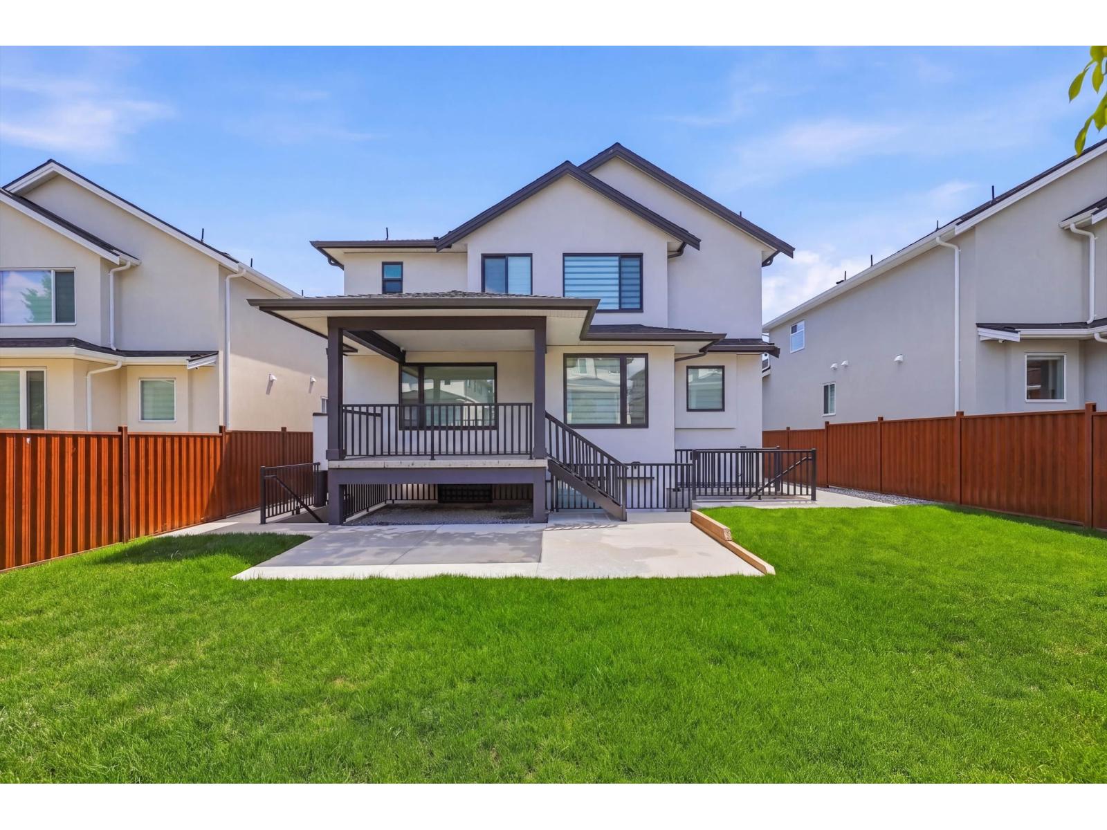 15671 82 Avenue Property Photo 33