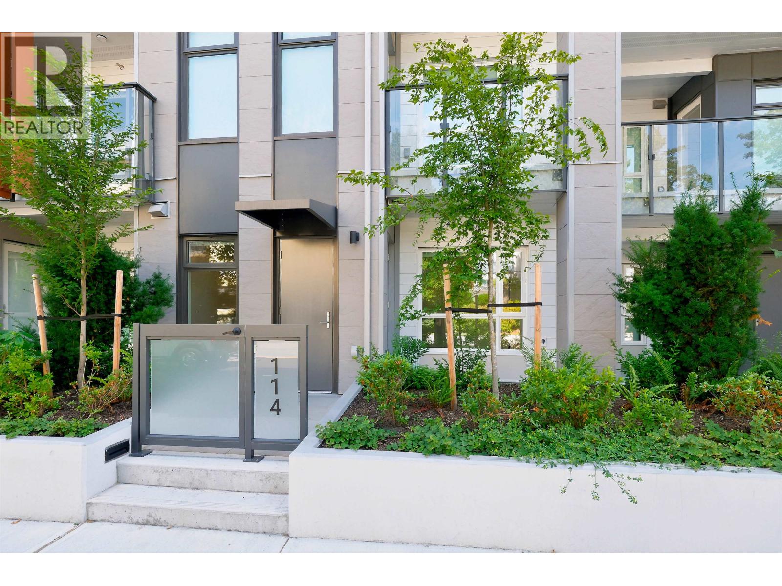 114 82 FIRST STREET Property Photo 1