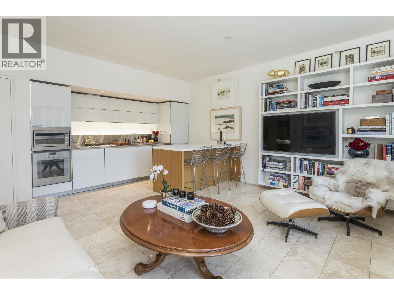1906 838 W Hastings Street Property Photo 2