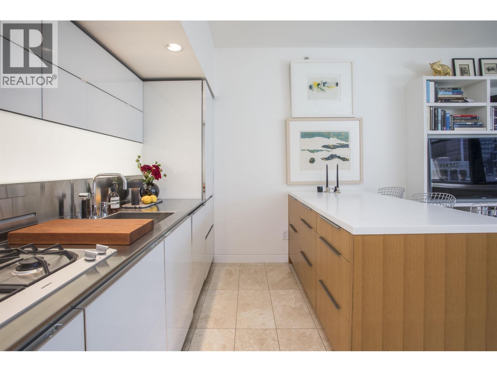 1906 838 W Hastings Street Property Photo 3