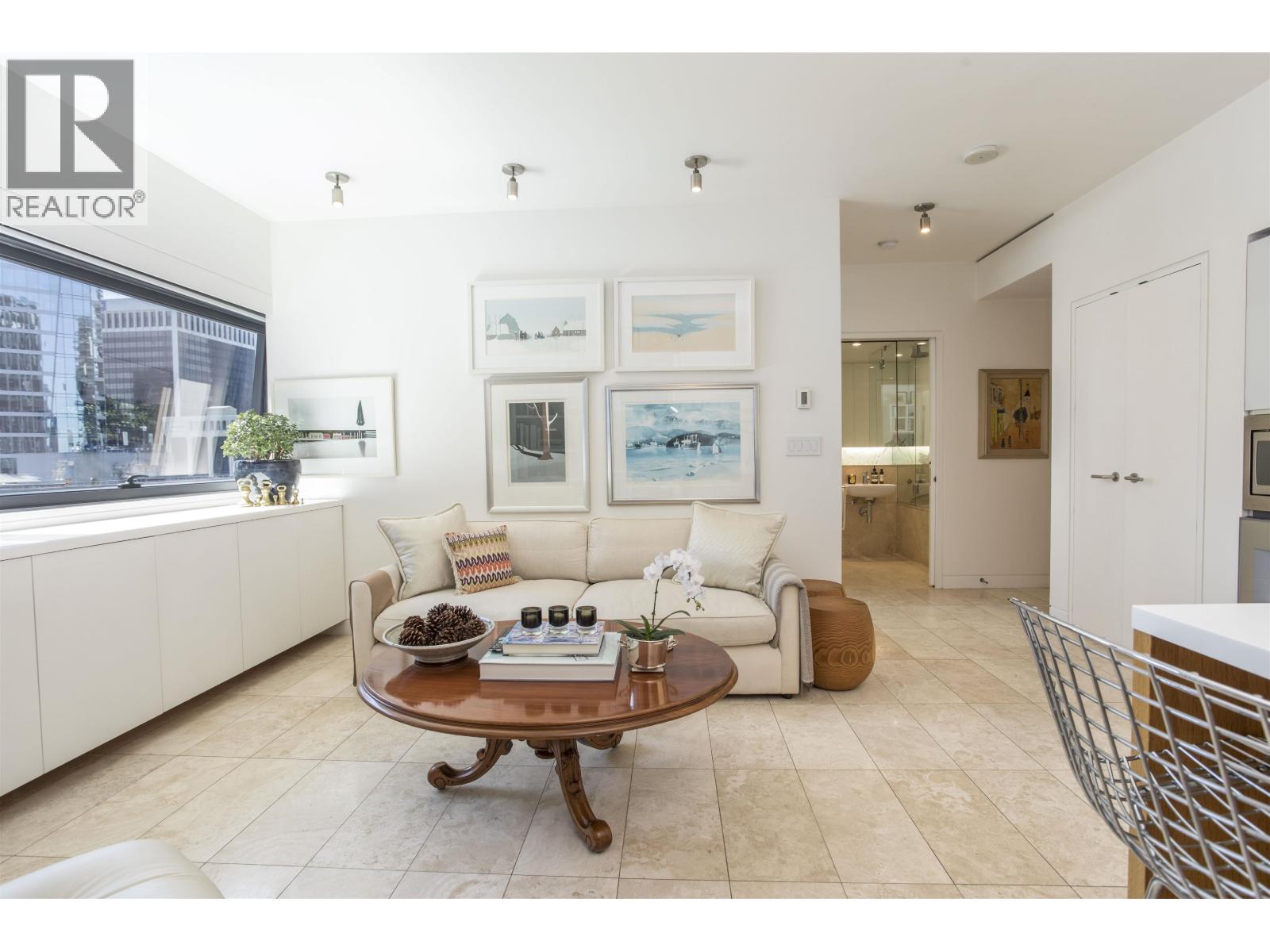 1906 838 W Hastings Street Property Photo 4