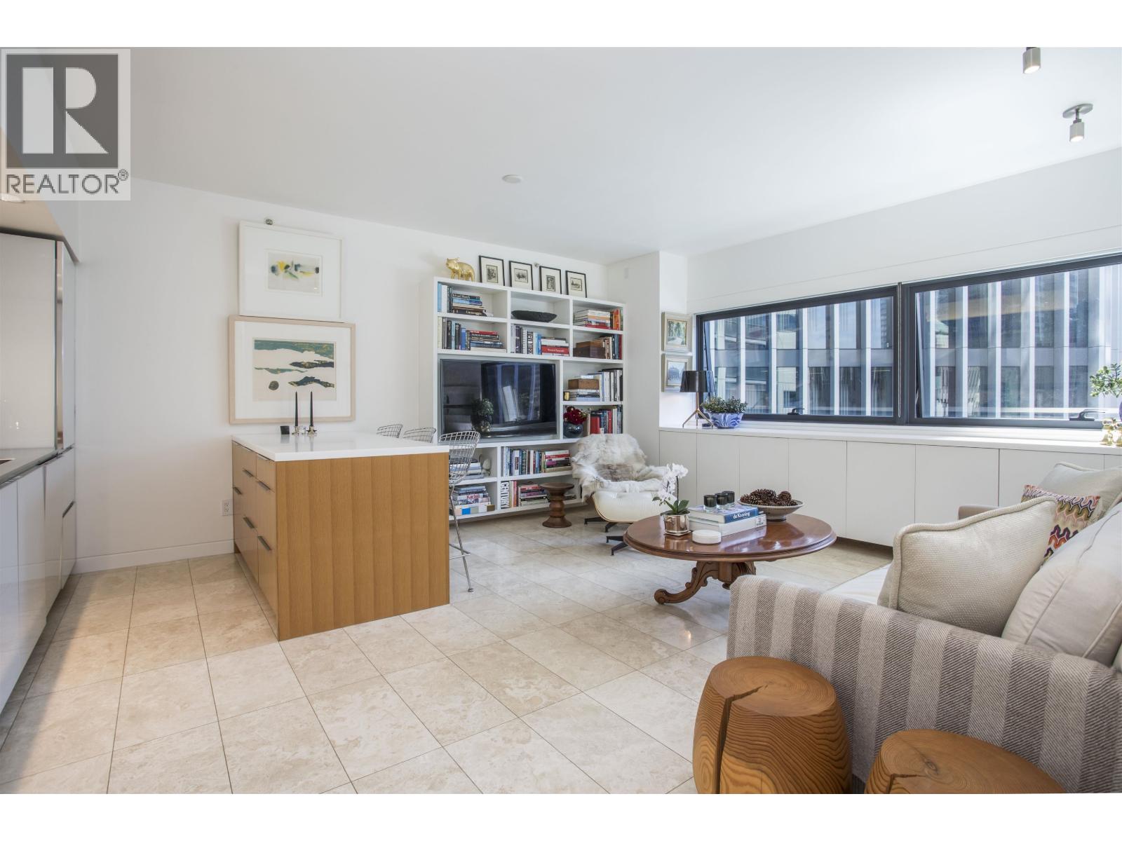 1906 838 W Hastings Street Property Photo 14
