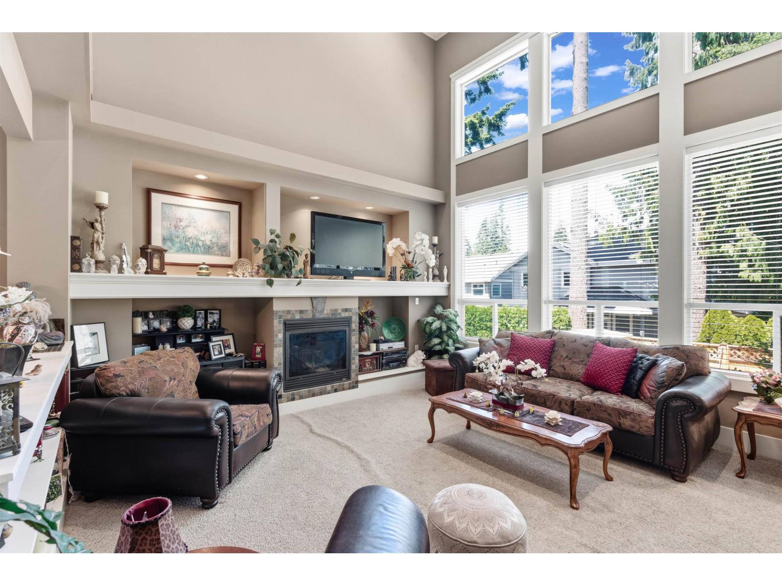 14765 34 Avenue Property Photo 4