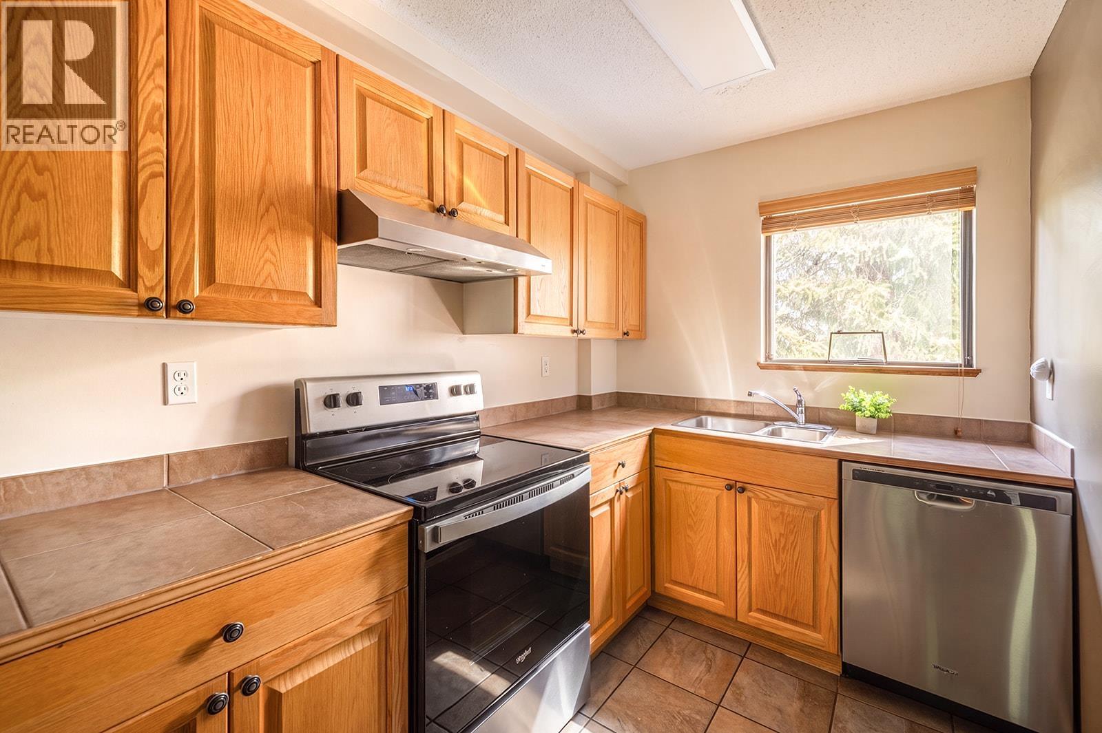 79 2400 Cavendish Way Property Photo 7