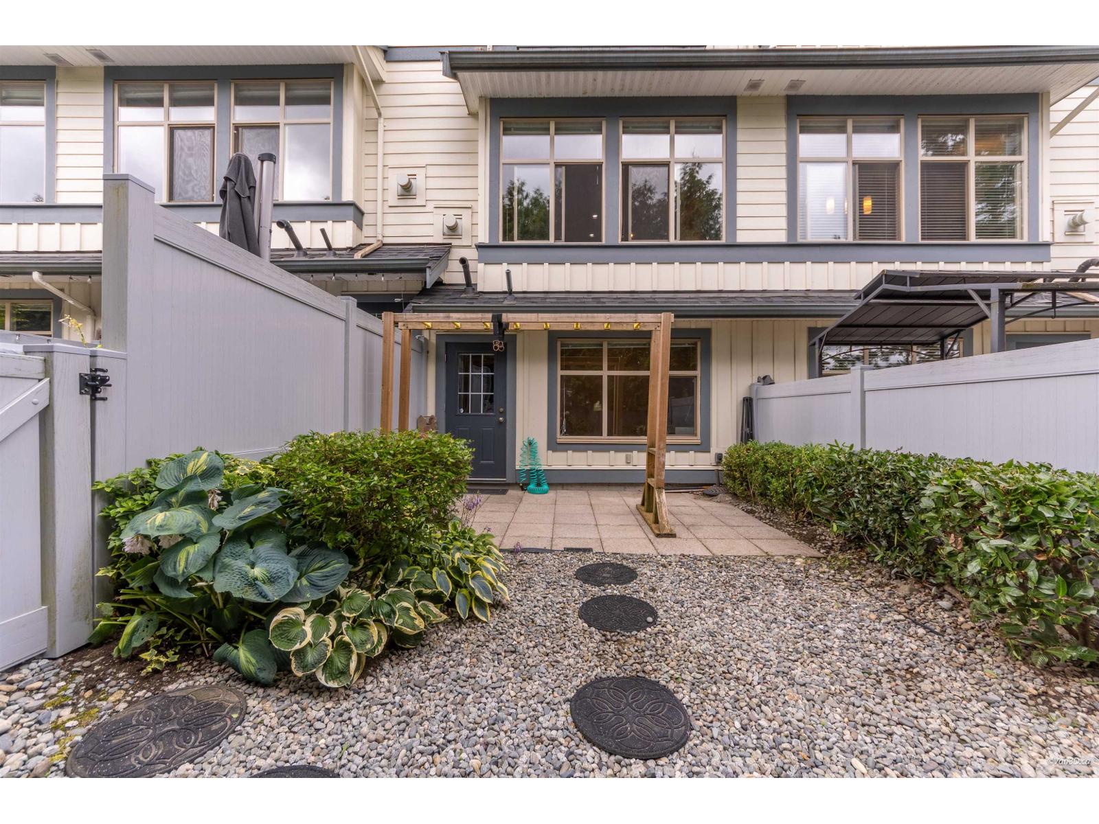 38 21661 88 Avenue Property Photo 28
