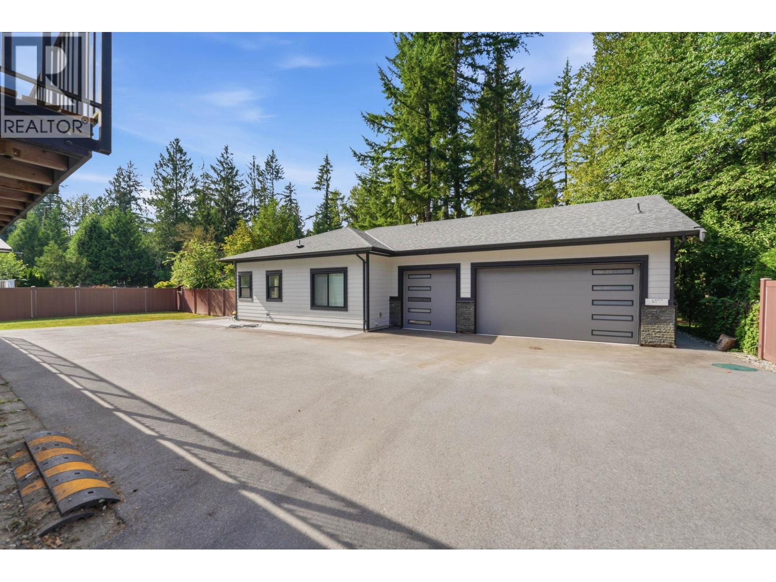 23257 Dogwood Avenue Property Photo 16