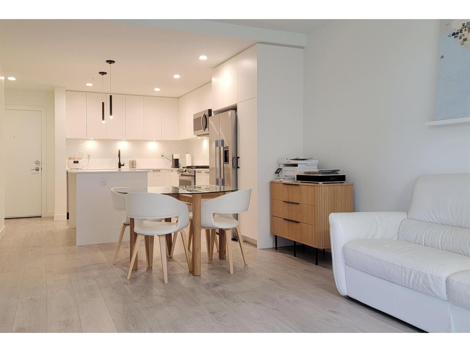 403 8379 201 Street Property Photo 3