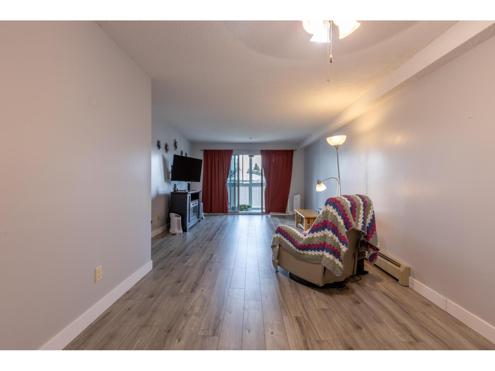 211 31850 Union Avenue Property Photo 8