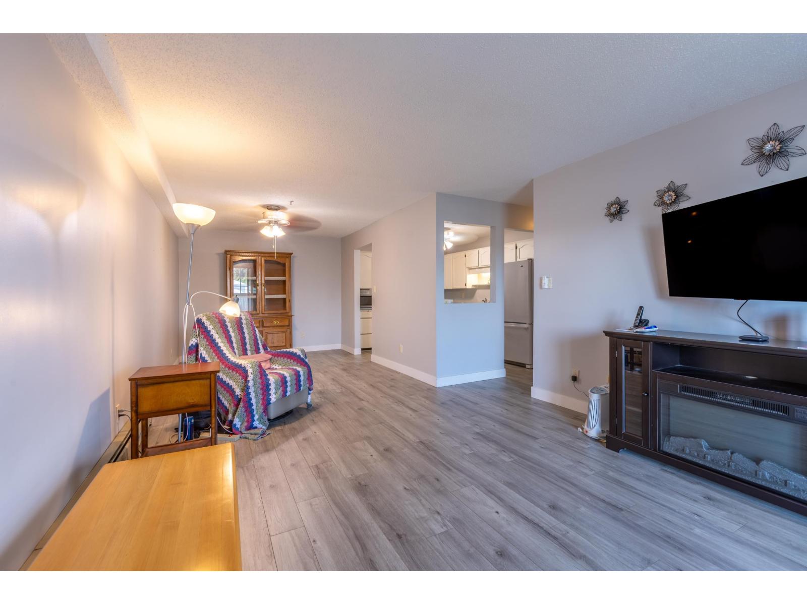 211 31850 Union Avenue Property Photo 10