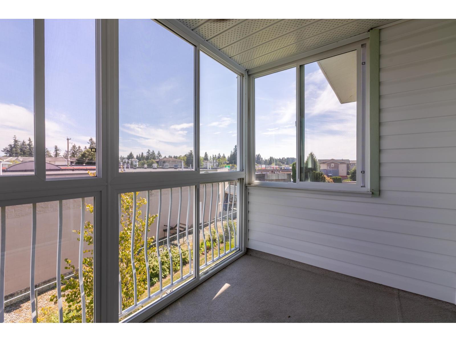 211 31850 Union Avenue Property Photo 13