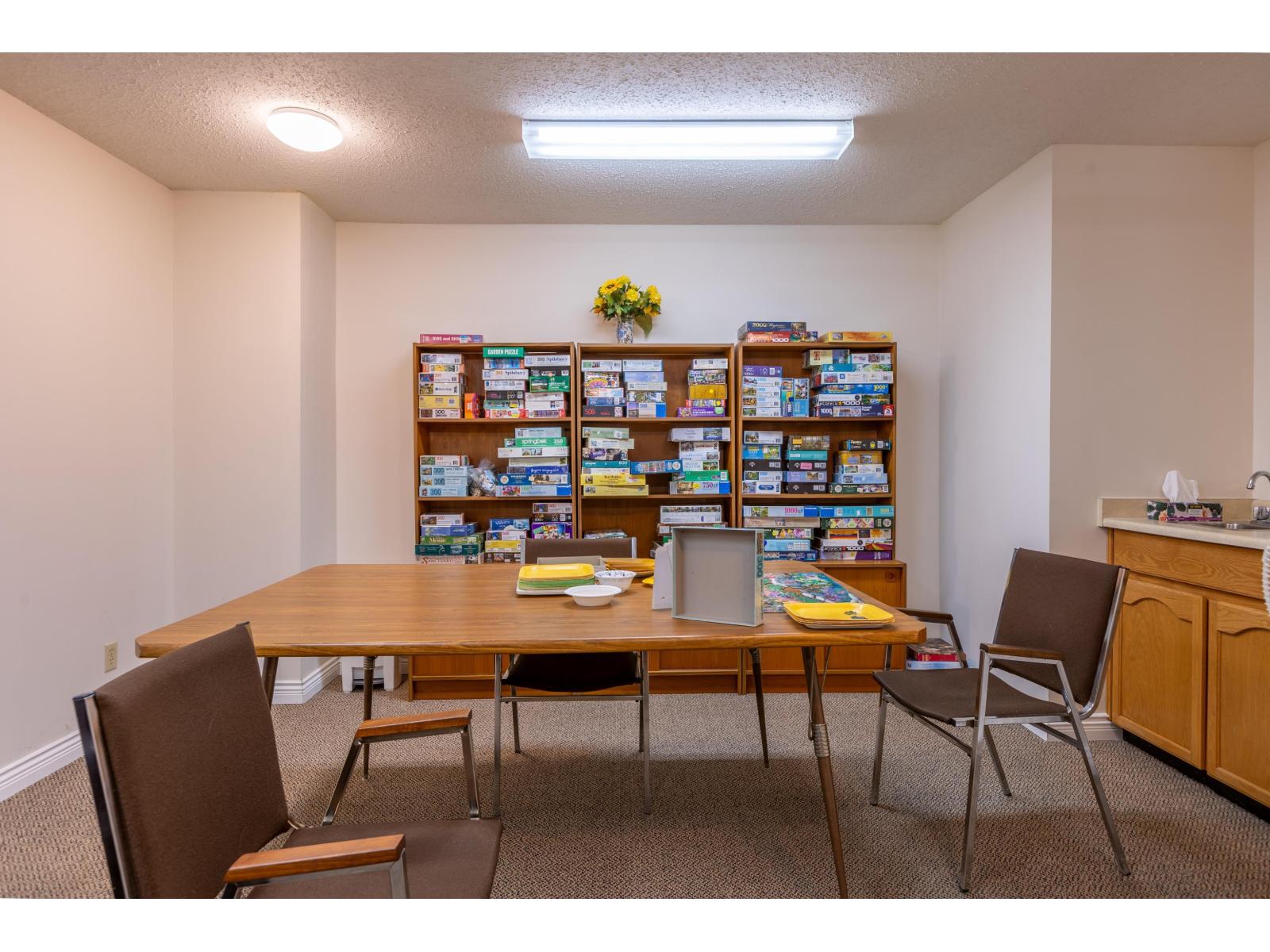 211 31850 Union Avenue Property Photo 23