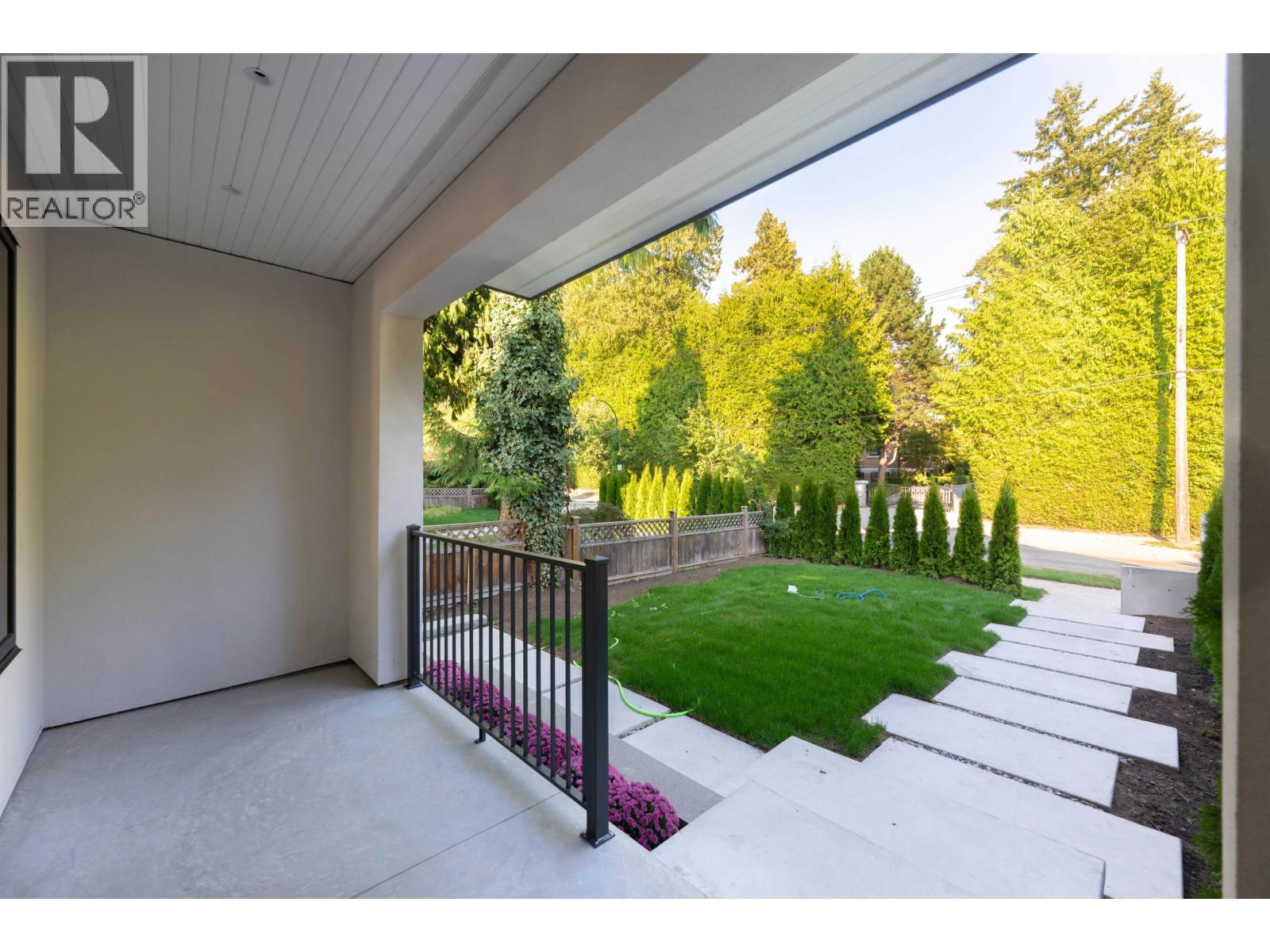 4475 Wallace Street Property Photo 3