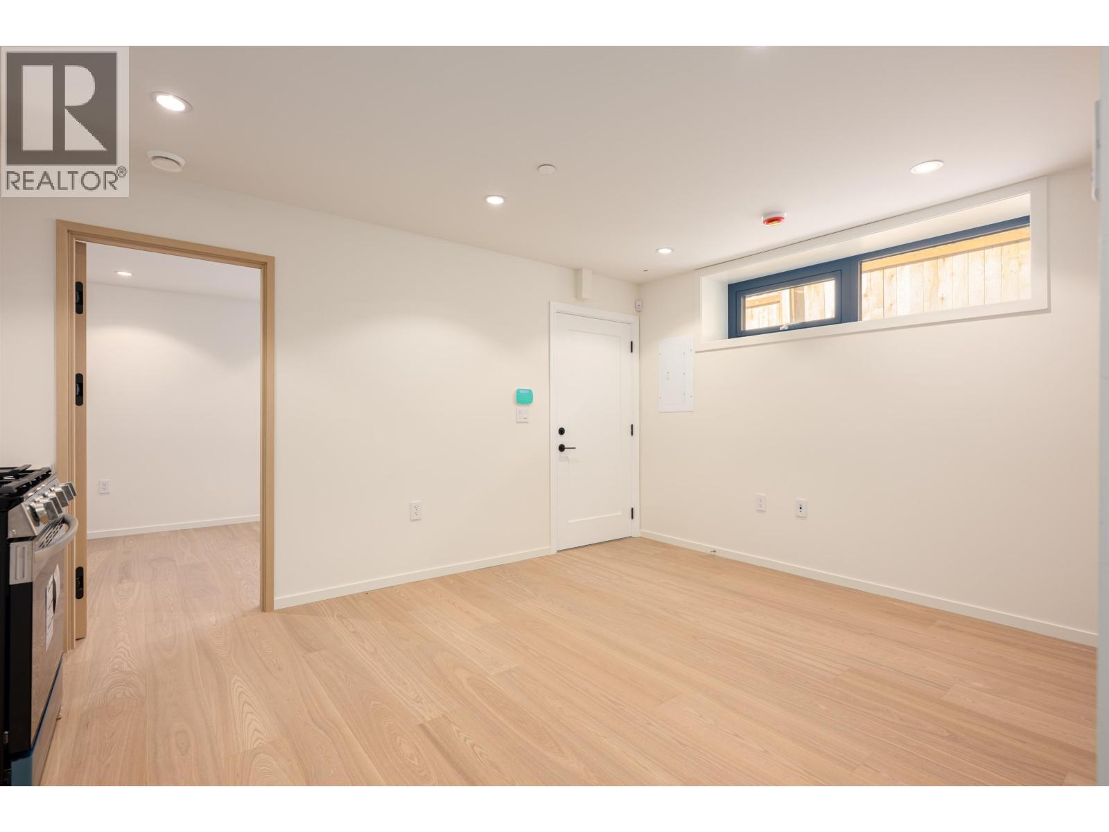 4475 Wallace Street Property Photo 31