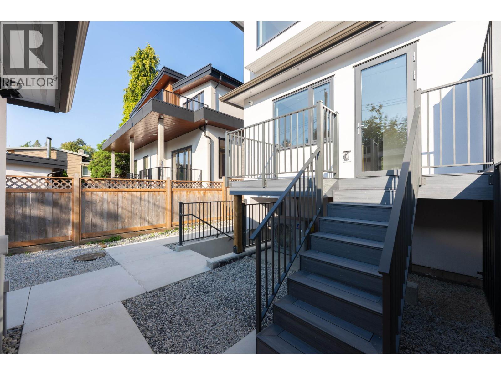 4475 Wallace Street Property Photo 35