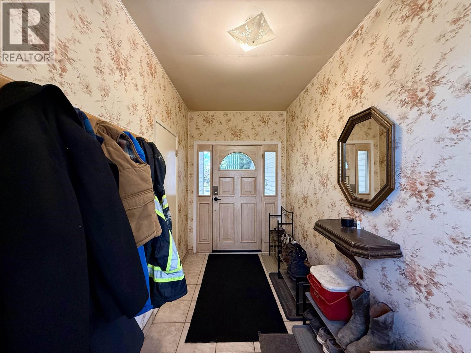 185 Bridge Creek Place Property Photo 6