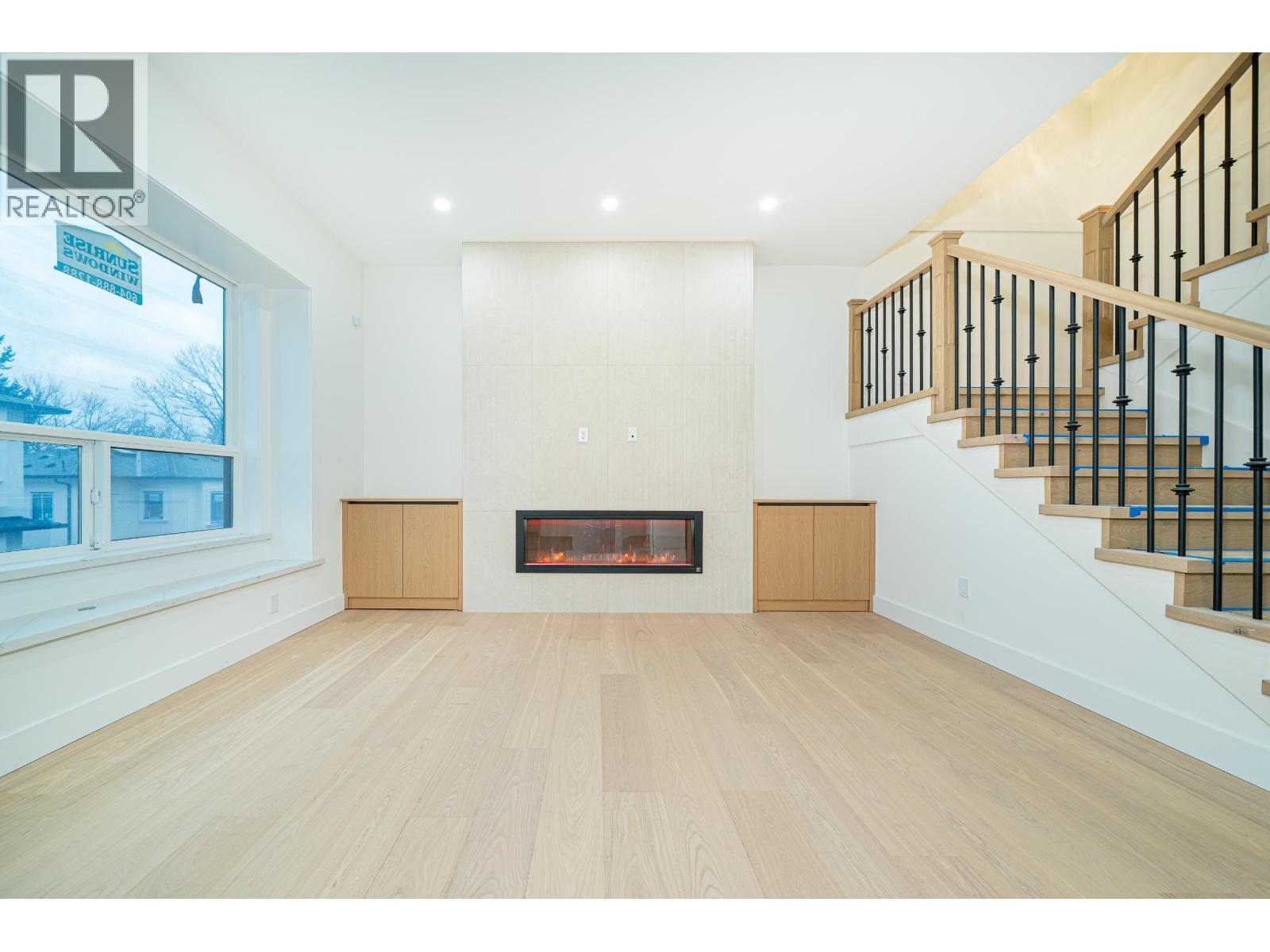 1 5091 Buxton Street Property Photo 13