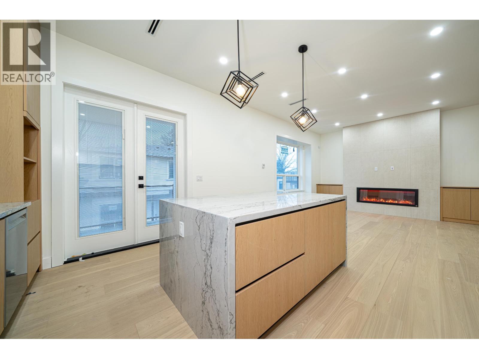 1 5091 Buxton Street Property Photo 19