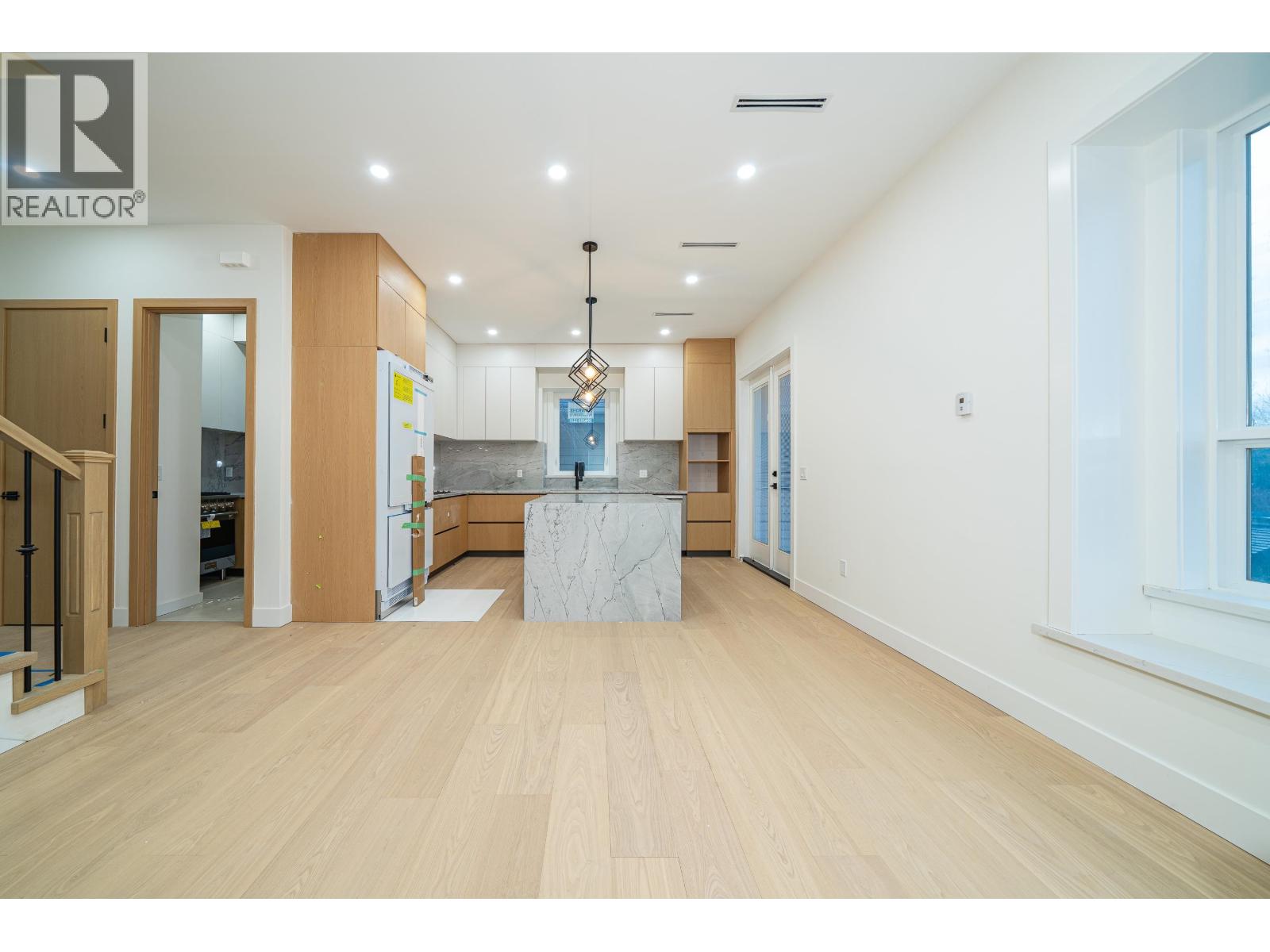 1 5091 Buxton Street Property Photo 20