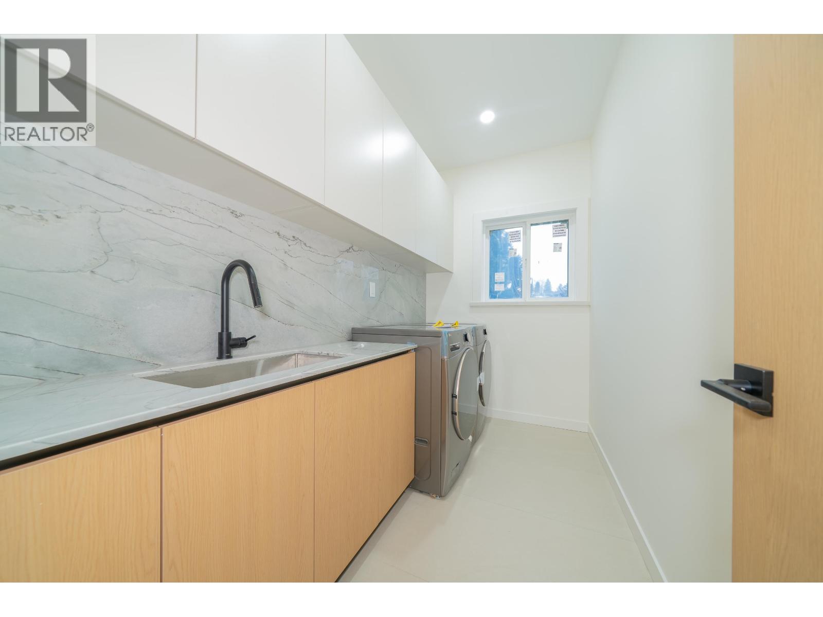 1 5091 Buxton Street Property Photo 29