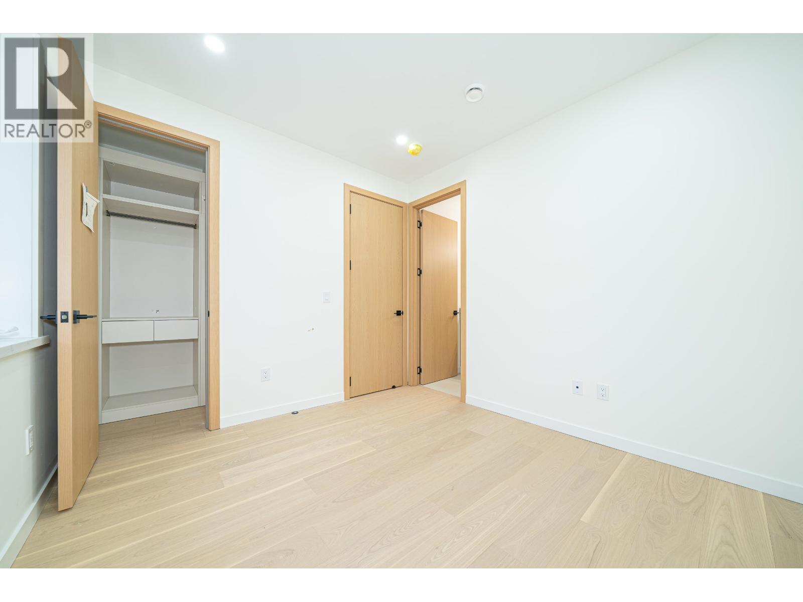 1 5091 Buxton Street Property Photo 36
