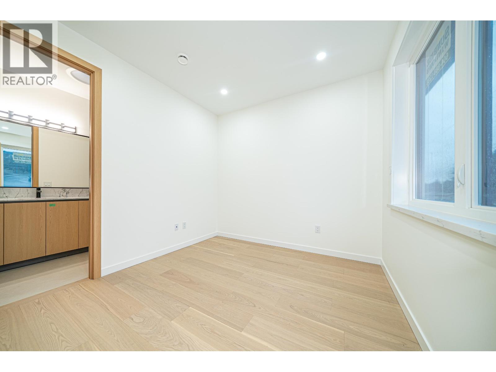 1 5091 Buxton Street Property Photo 37