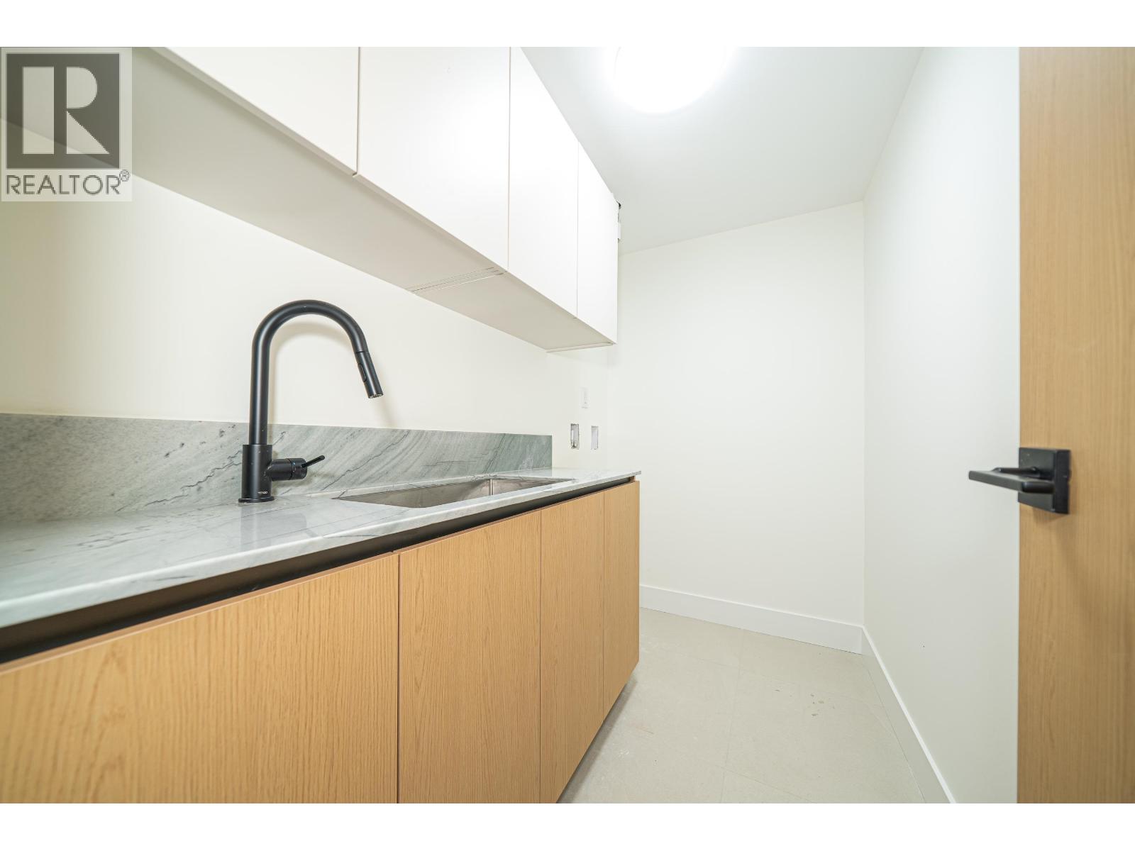 1 5091 Buxton Street Property Photo 40