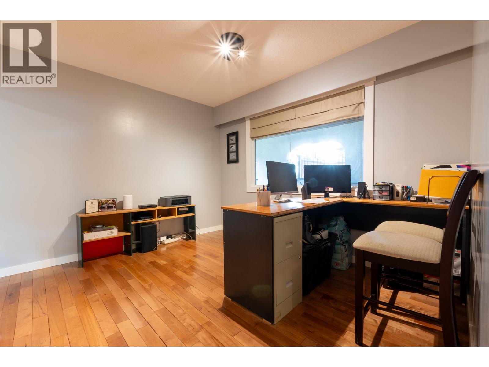 1625 Gillett Street Property Photo 10