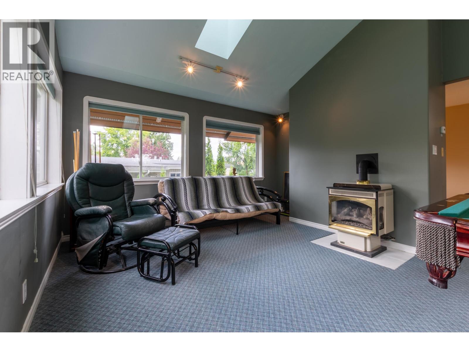 1625 Gillett Street Property Photo 22