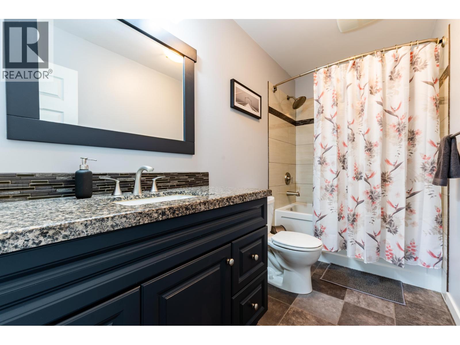 1625 Gillett Street Property Photo 26