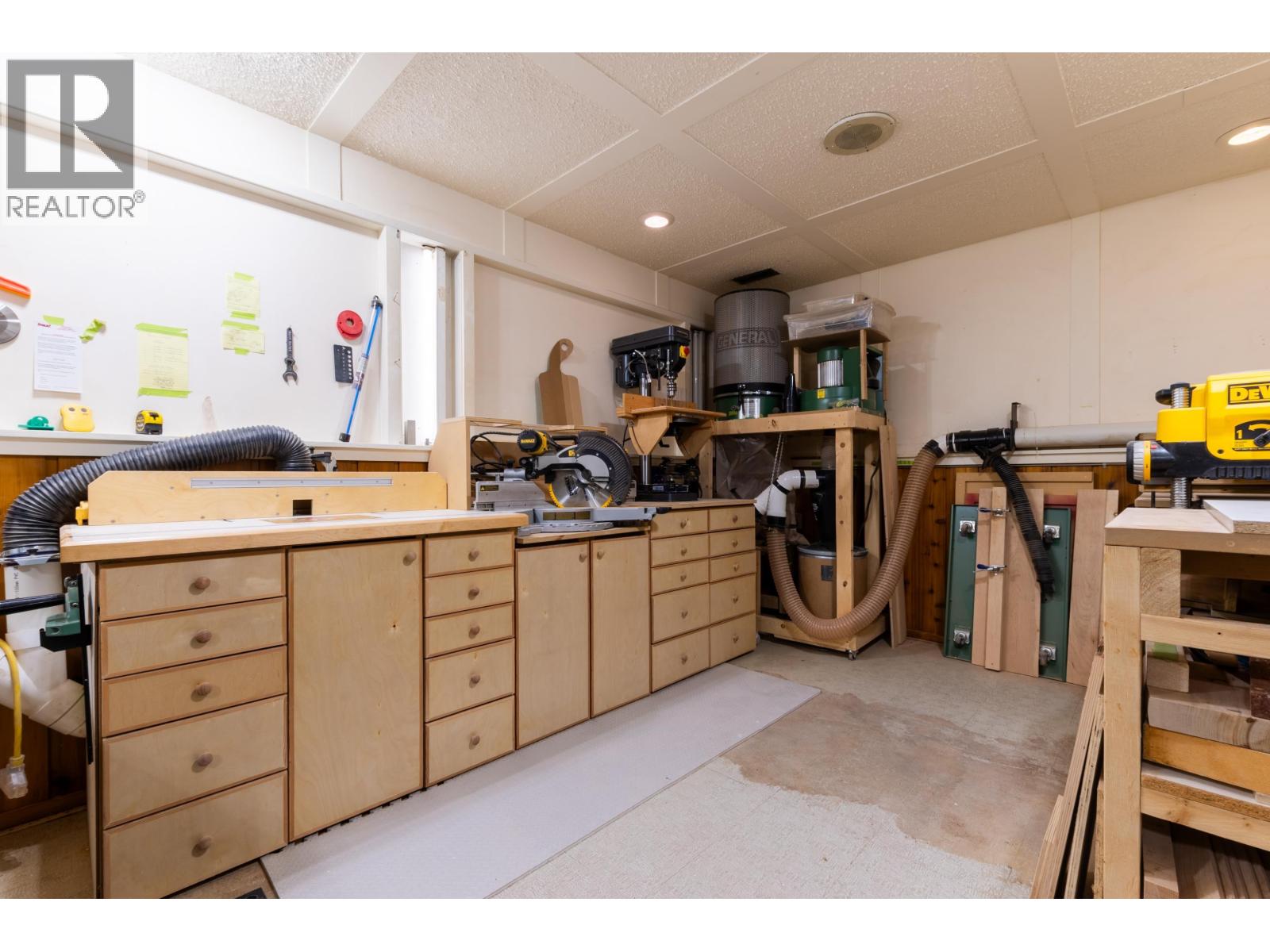1625 Gillett Street Property Photo 30