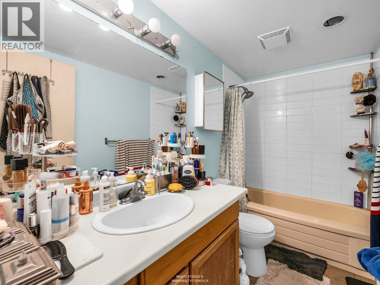 1330 W 7th Avenue Property Photo 25
