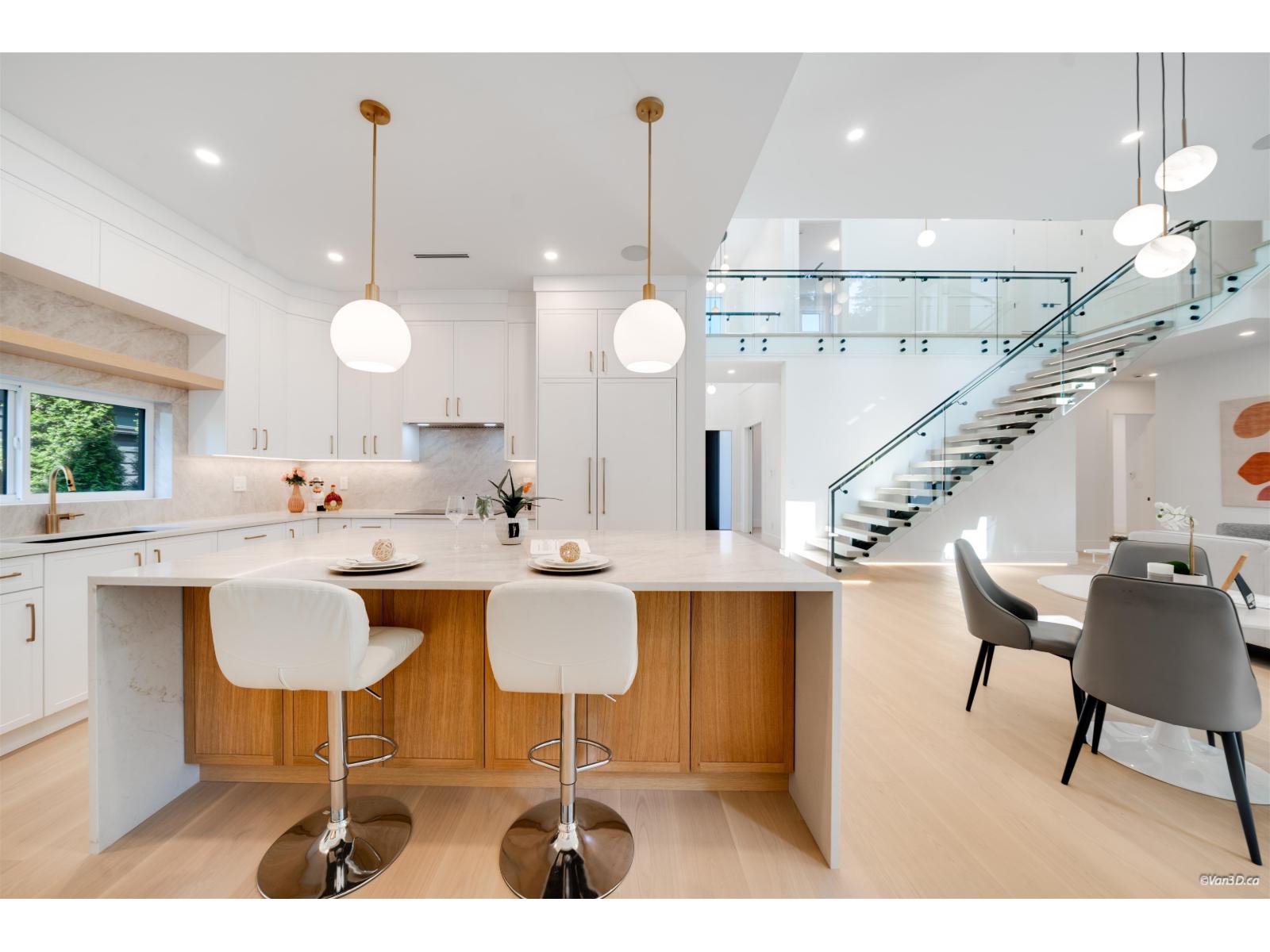 13030 15 Avenue Property Photo 9