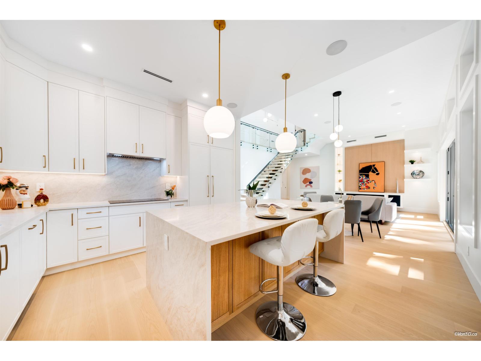 13030 15 Avenue Property Photo 10