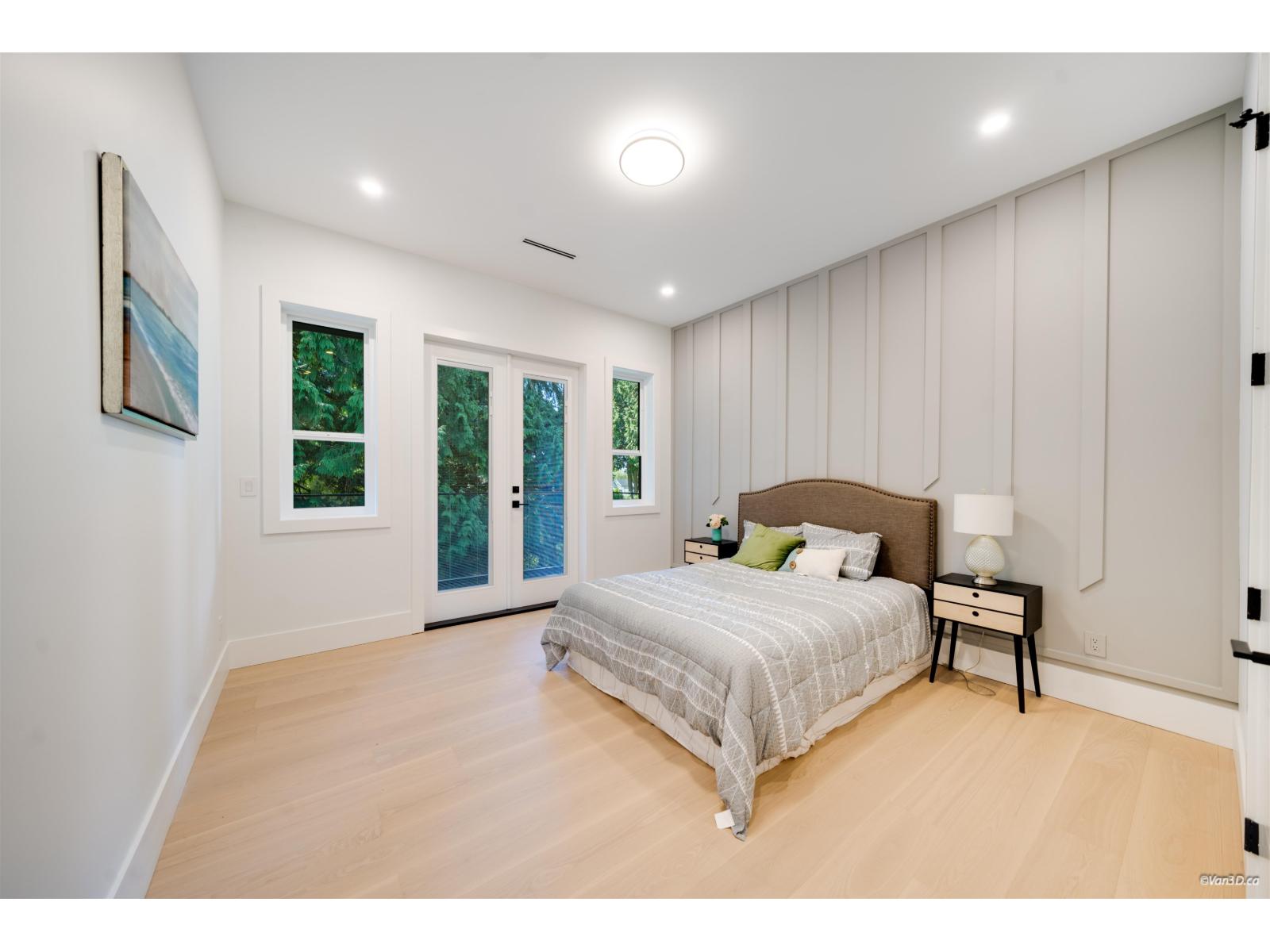 13030 15 Avenue Property Photo 25