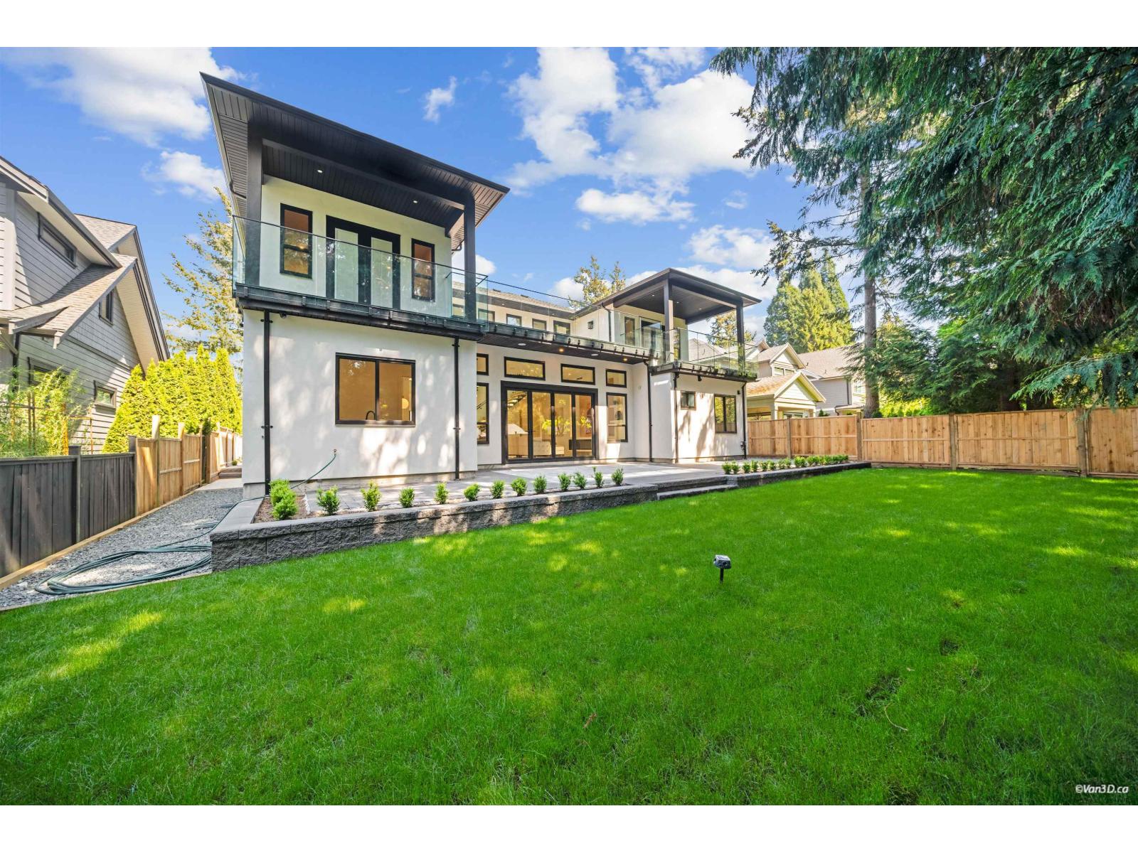 13030 15 Avenue Property Photo 39