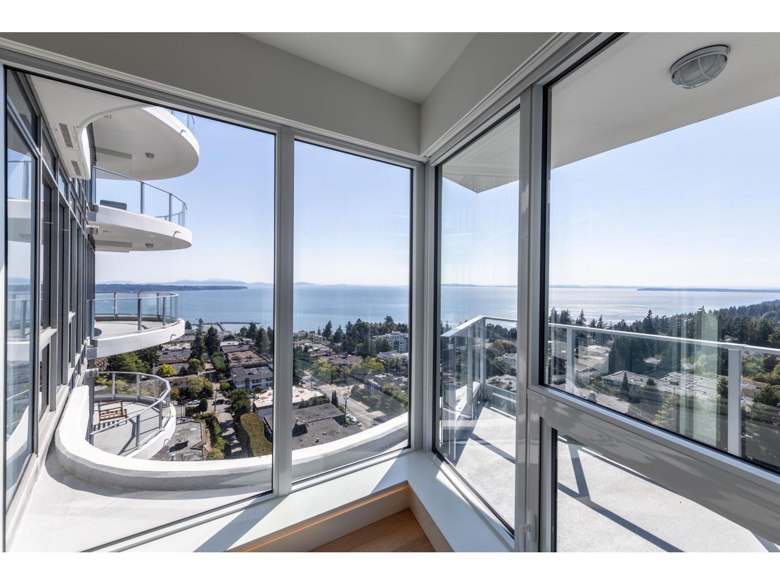 1606 1475 Foster Street Property Photo 5