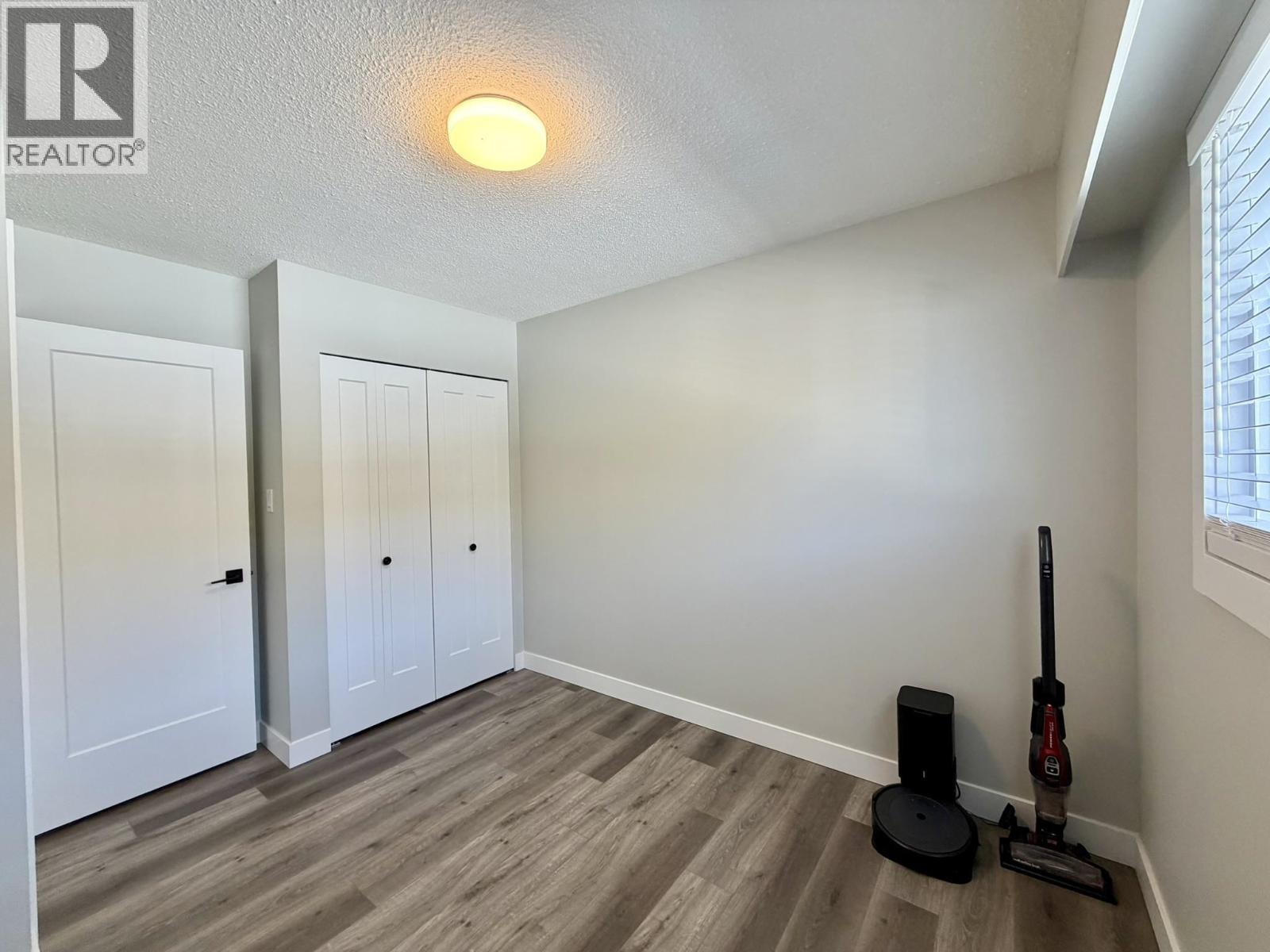 5901 Horse Lake Road Property Photo 15