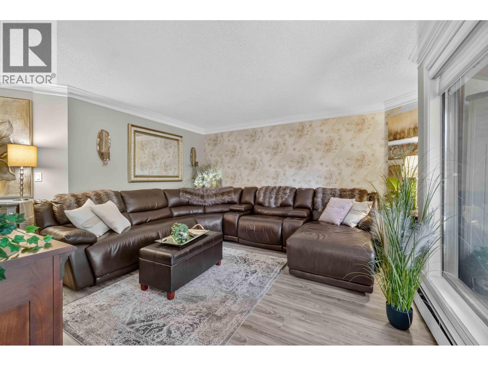 108 1177 Howie Avenue Property Photo 5