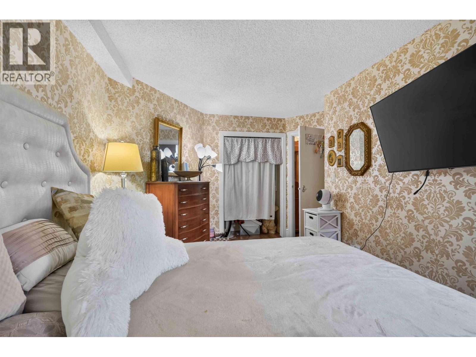 108 1177 Howie Avenue Property Photo 15