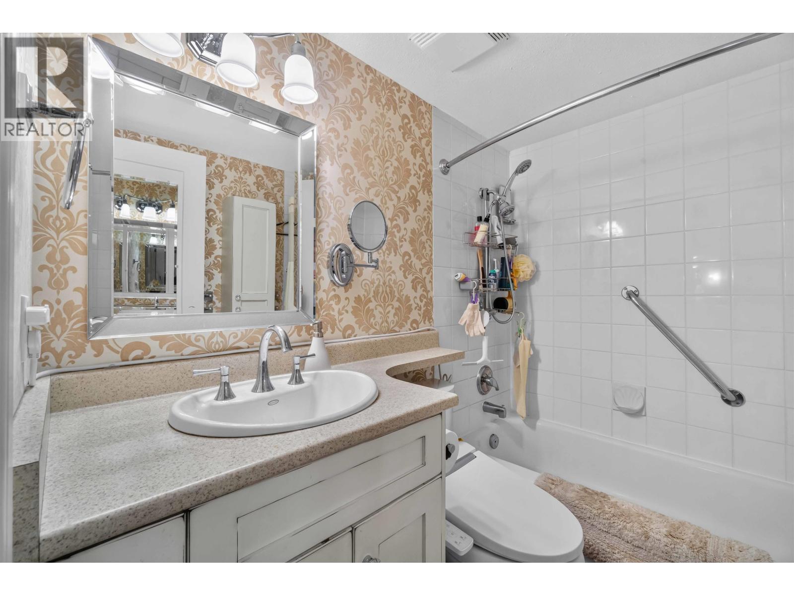 108 1177 Howie Avenue Property Photo 19