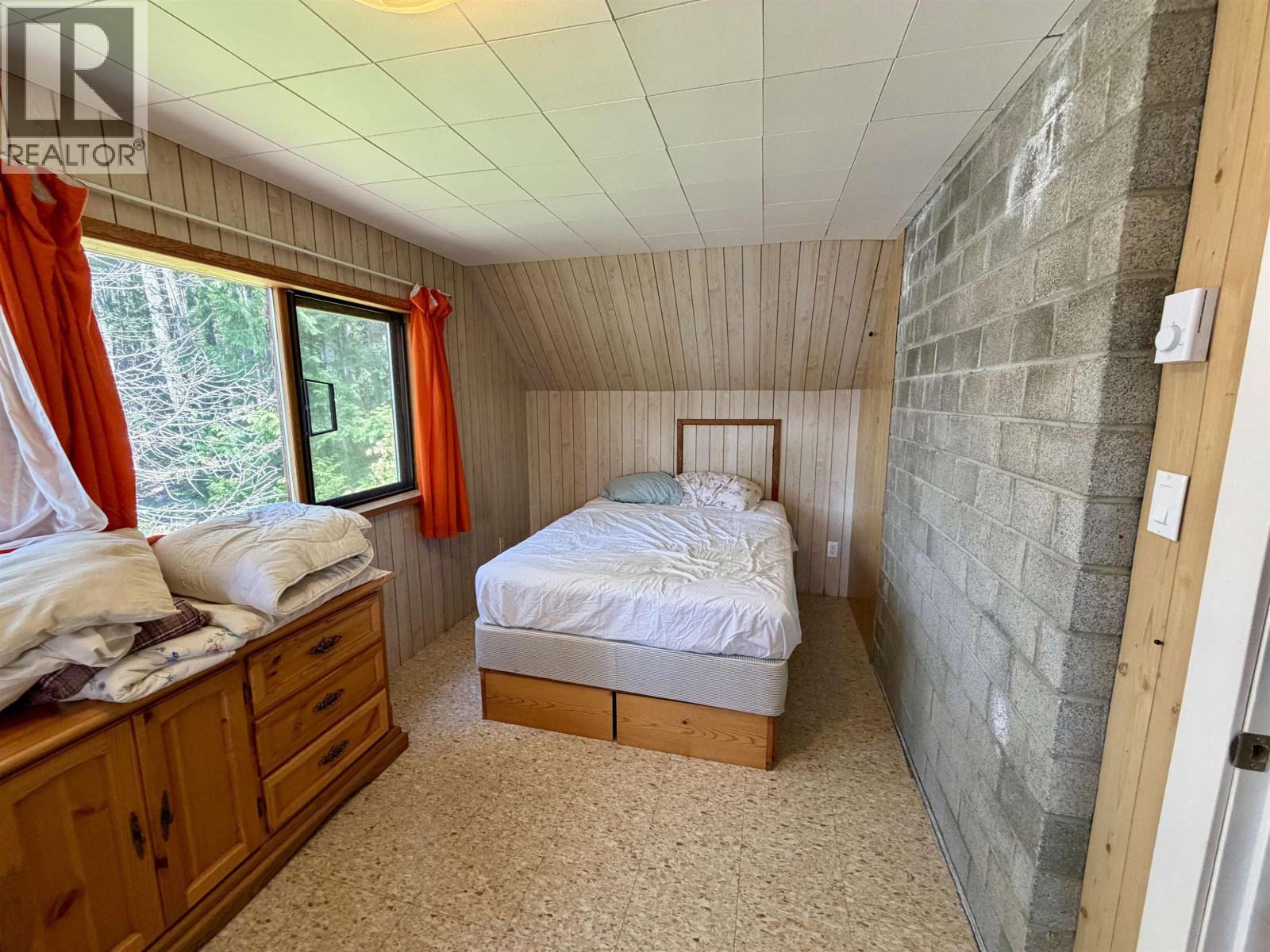 6787 Sechelt Inlet Road Property Photo 24