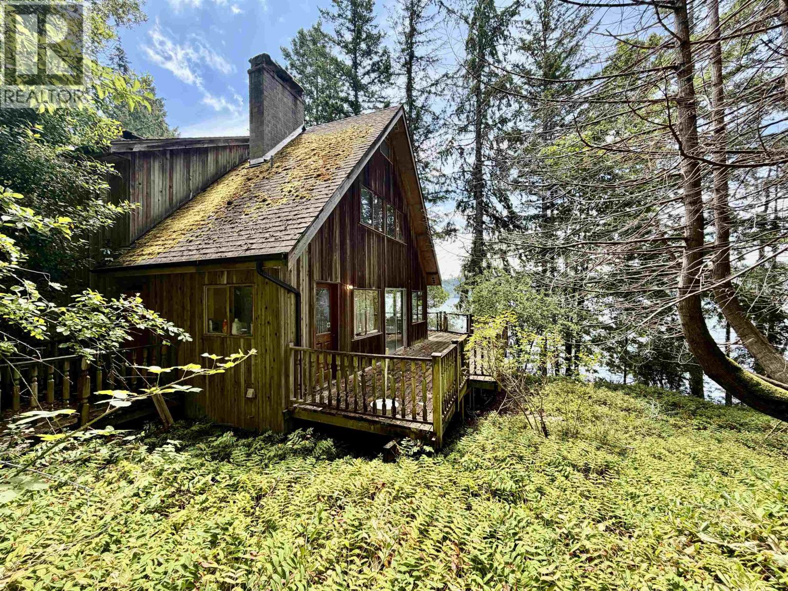 6787 Sechelt Inlet Road Property Photo 28