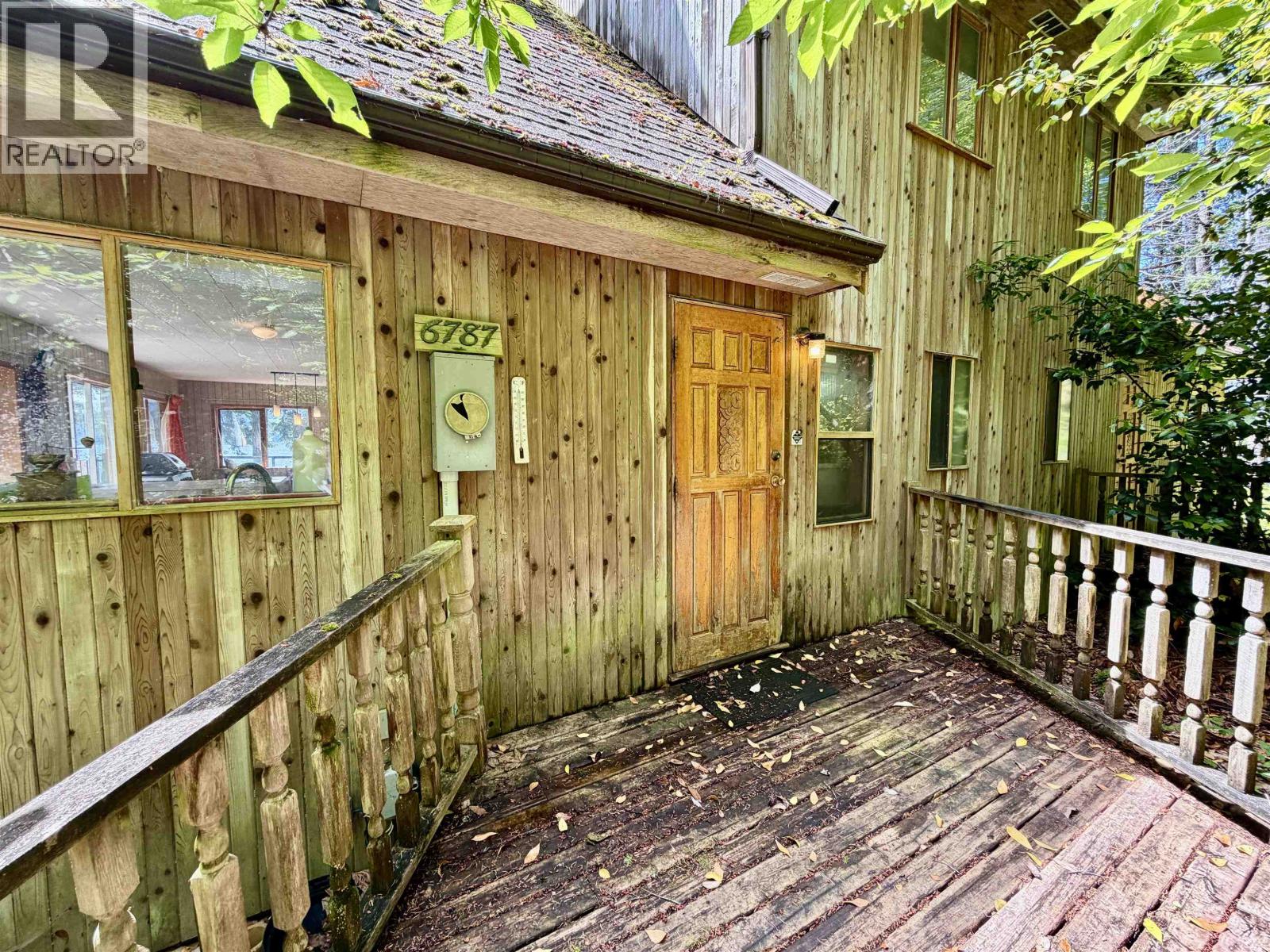 6787 Sechelt Inlet Road Property Photo 30